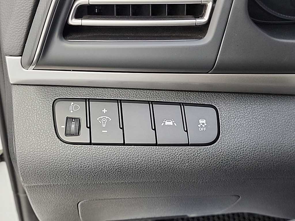 HYUNDAI Avante 2019 - Importación desde Corea - HF Imports Iquique - Foto 16