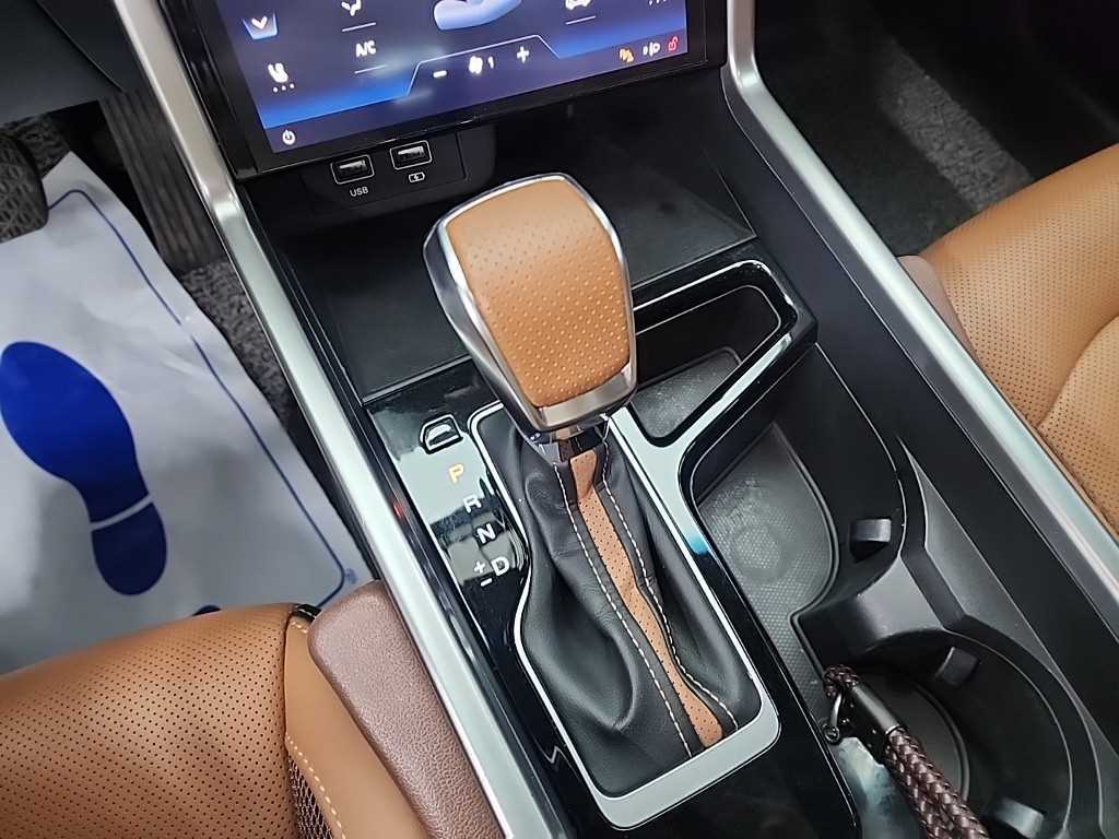 Ssangyong Torres - Vista 8