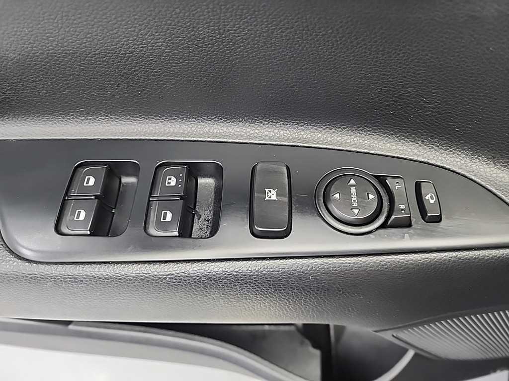 KIA Stonic 2018 Gris - Importación desde Corea - HF Imports Iquique - Foto 15