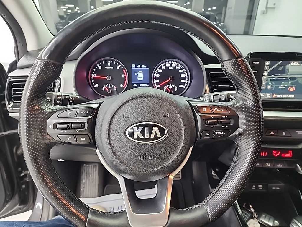 KIA Stonic - Vista 9