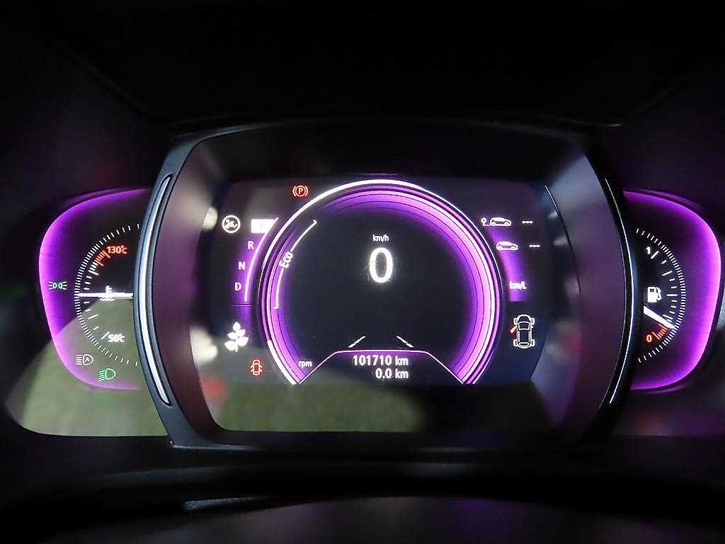 SAMSUNG QM6 - Vista 9