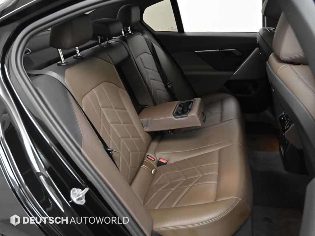 BMW 5 Series - Vista 12