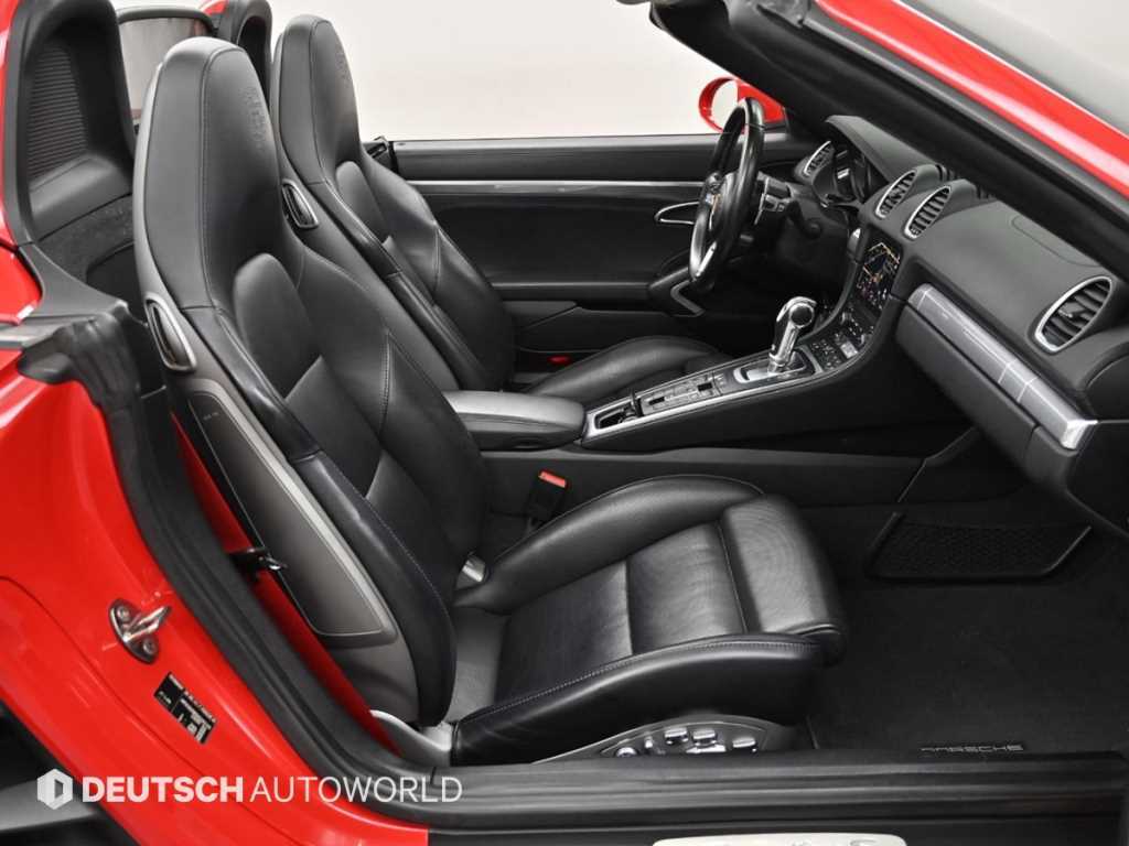 Porsche 718 - Vista 12