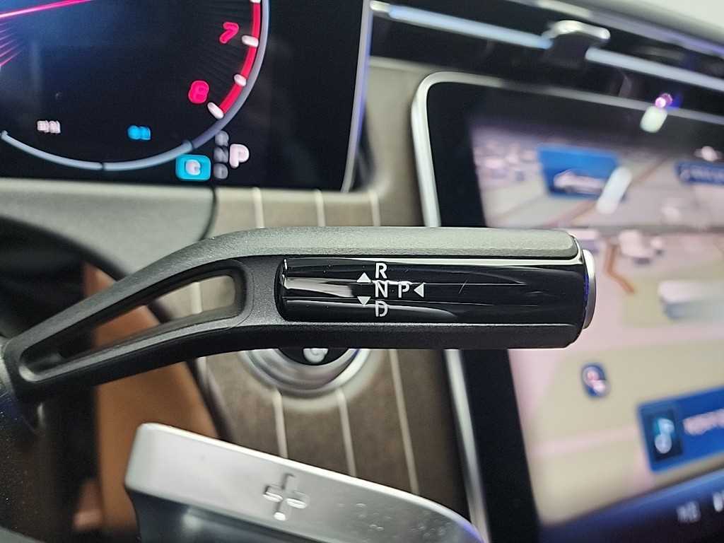 Mercedes Benz E class - Vista 8