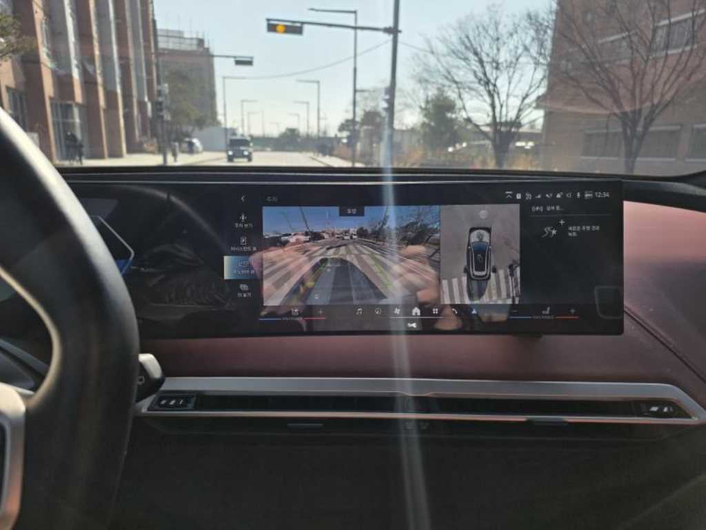 BMW iX 2024 Blanco - Importación desde Corea - HF Imports Iquique - Foto 13