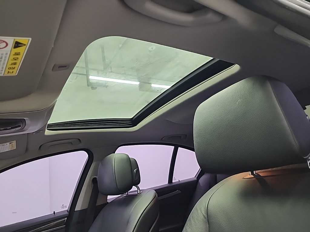 BMW 5 Series 2011 Negro - Importación desde Corea - HF Imports Iquique - Foto 14