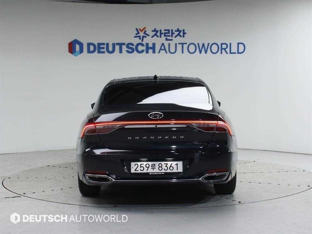 HYUNDAI Grandeur - Vista 4