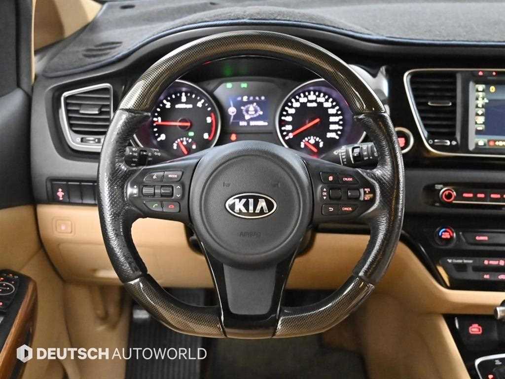 KIA Carnival 2015 Negro - Importación desde Corea - HF Imports Iquique - Foto 13