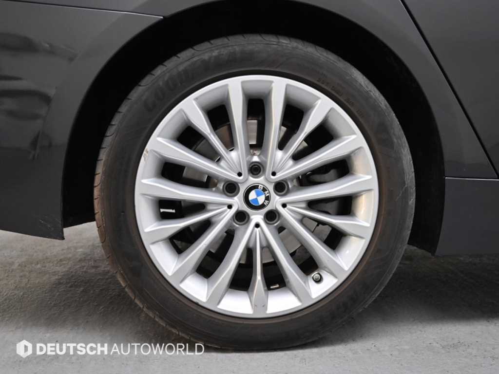 BMW 5 Series - Vista 5