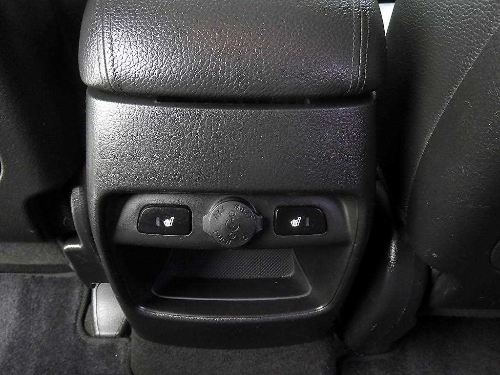 KIA Sorento - Vista 9