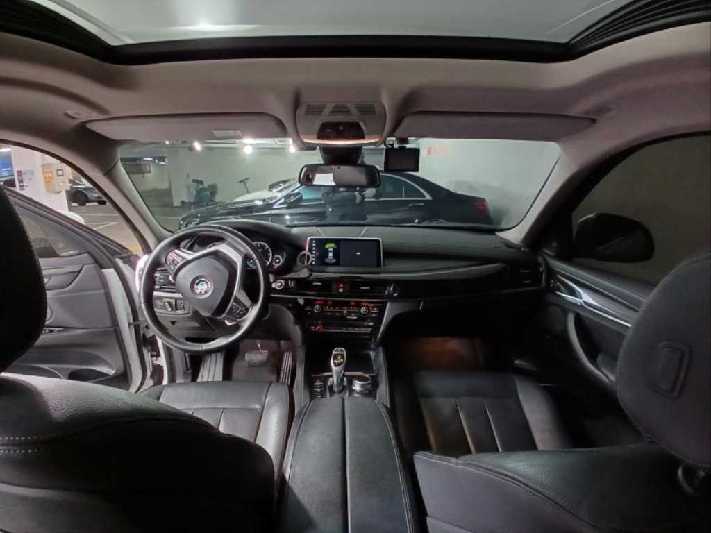 BMW X6 - Vista 6