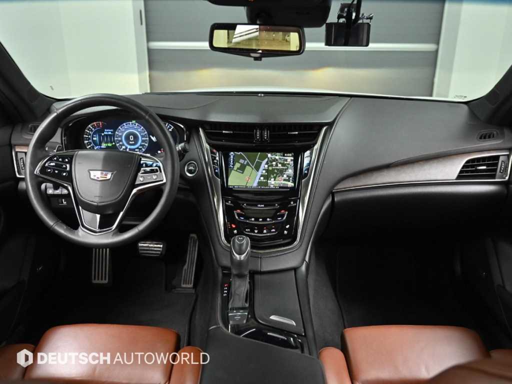 Cadillac CTS - Vista 7