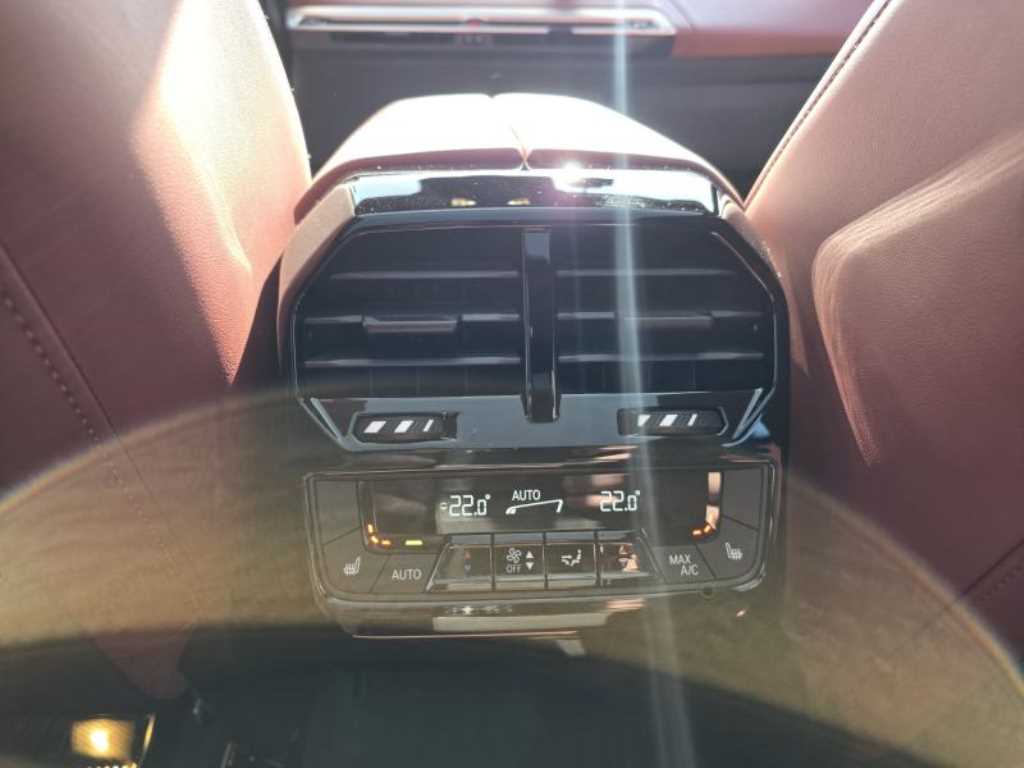 BMW iX 2024 Blanco - Importación desde Corea - HF Imports Iquique - Foto 15