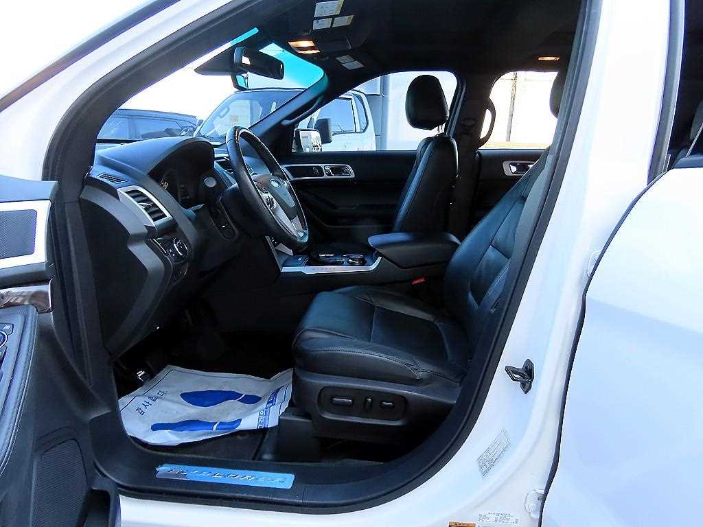 Ford Explorer - Vista 5