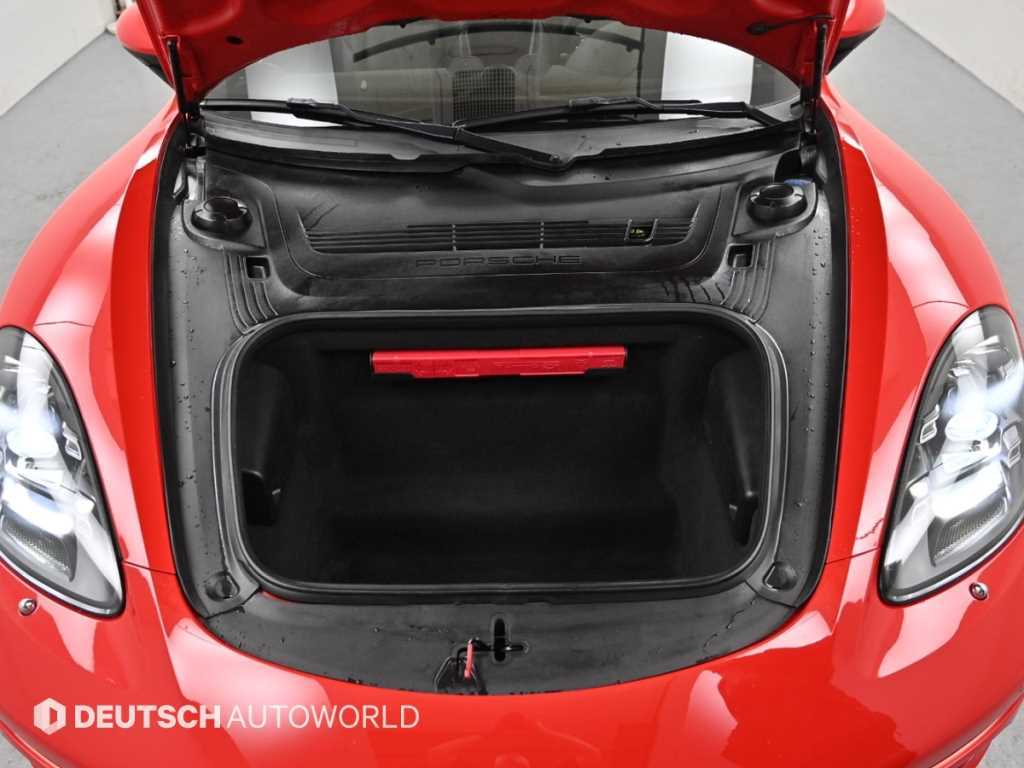 Porsche 718 - Vista 8