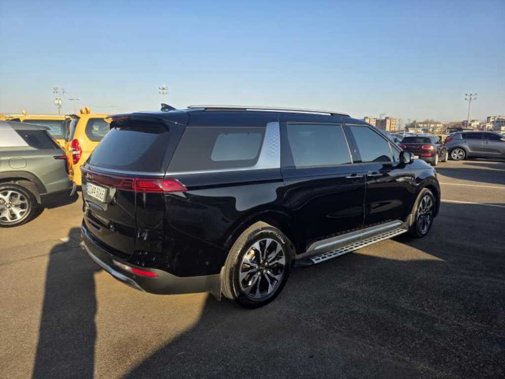 KIA Carnival - Vista 4