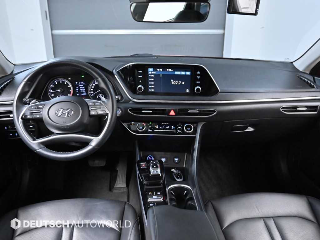 HYUNDAI Sonata - Vista 7