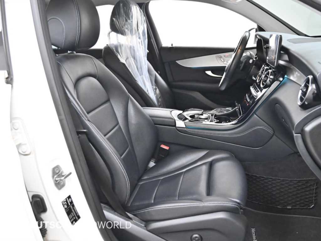 Mercedes Benz GLC Class - Vista 10