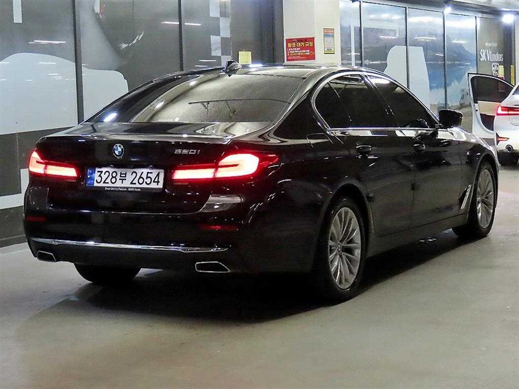 BMW 5 Series - Vista 4