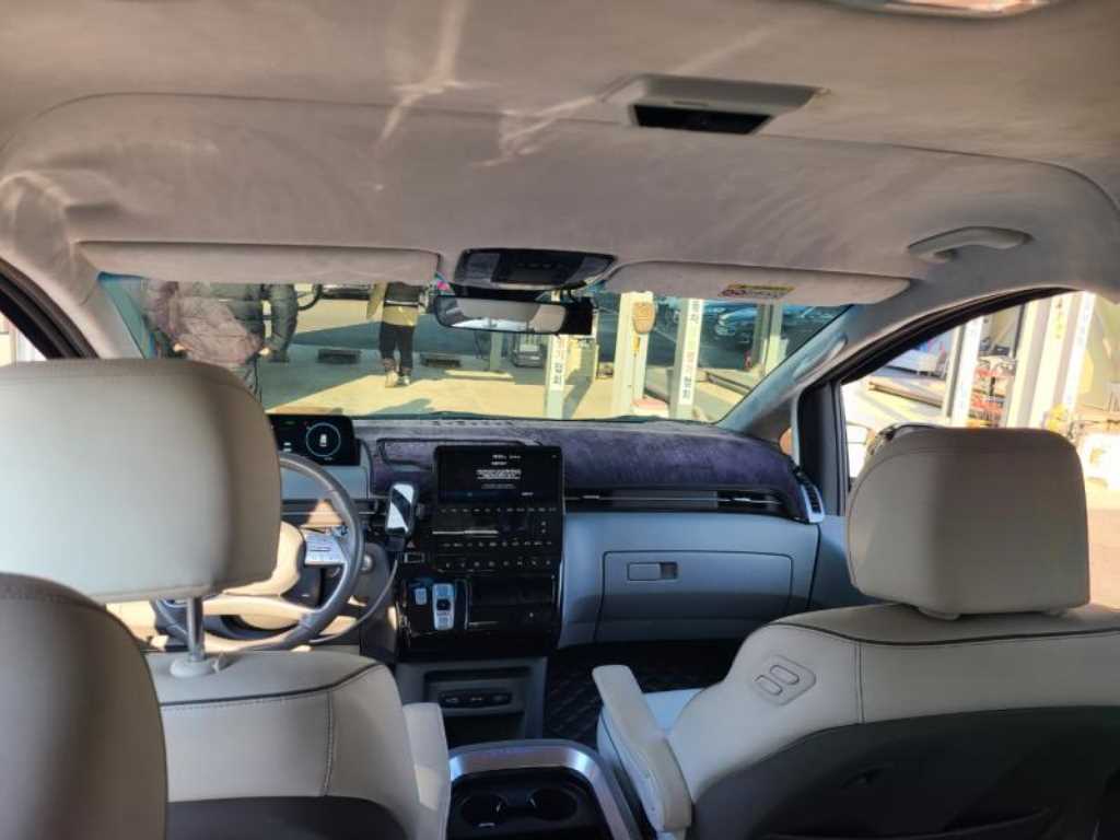 HYUNDAI Staria - Vista 9