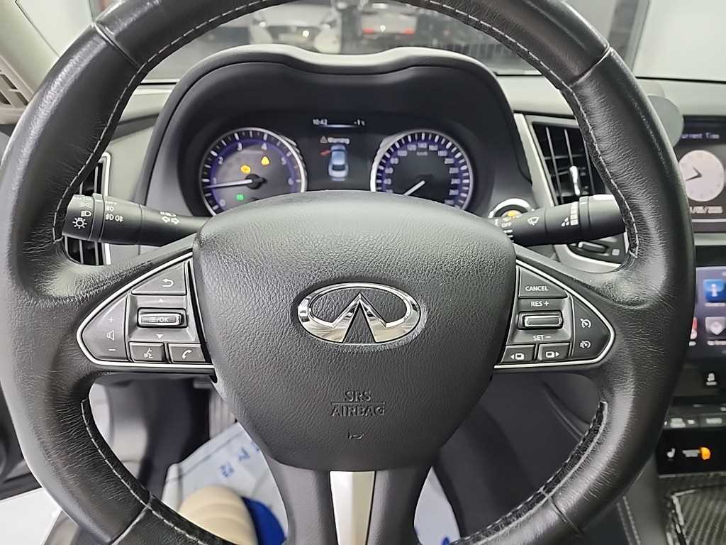 Infiniti Q - Vista 9