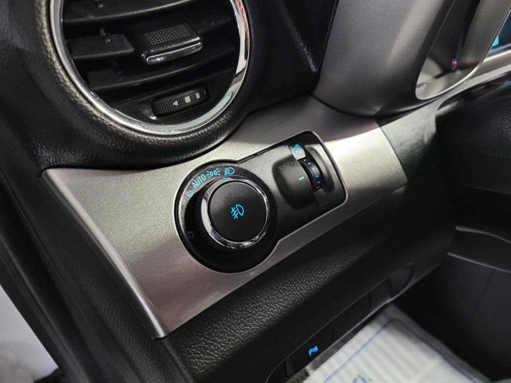 Chevrolet Orlando 2015 Blanco - Importación desde Corea - HF Imports Iquique - Foto 16