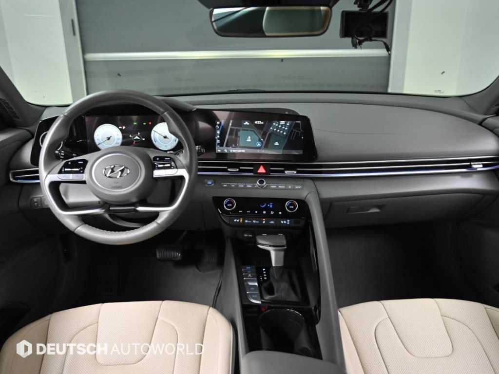 HYUNDAI Avante - Vista 7