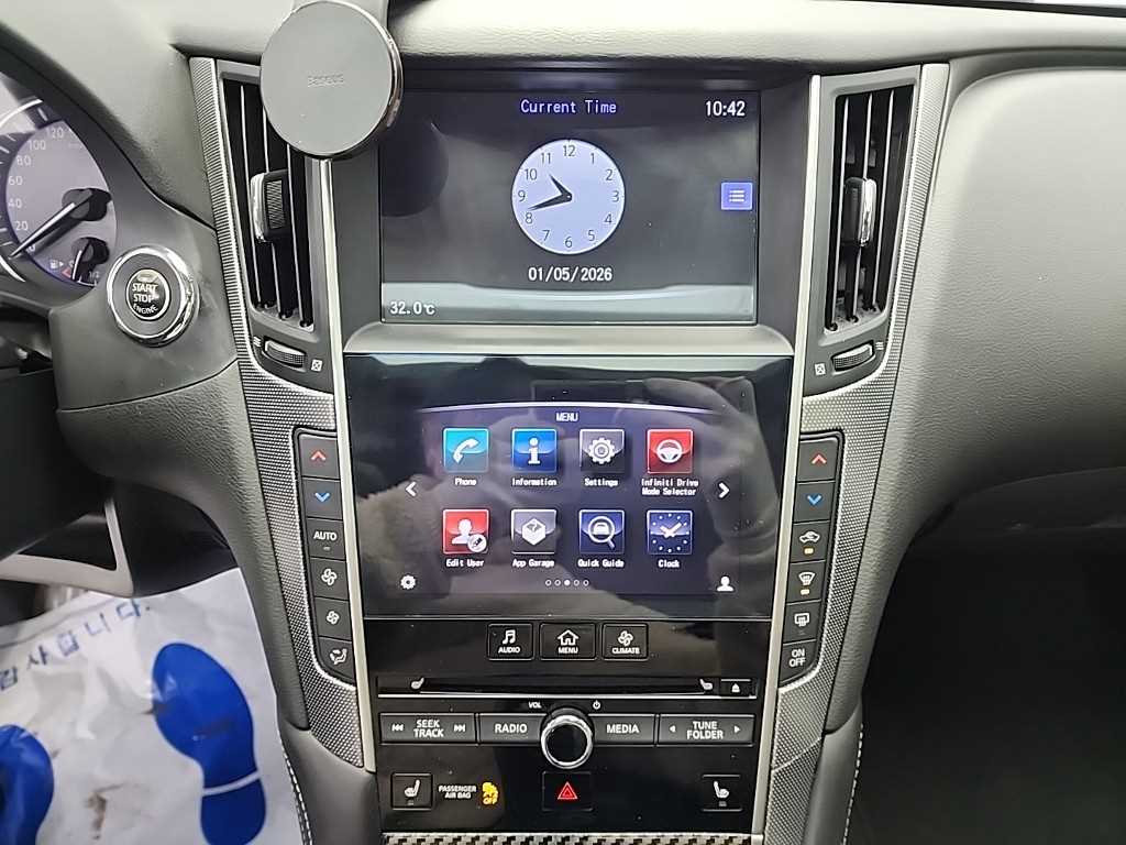 Infiniti Q - Vista 10