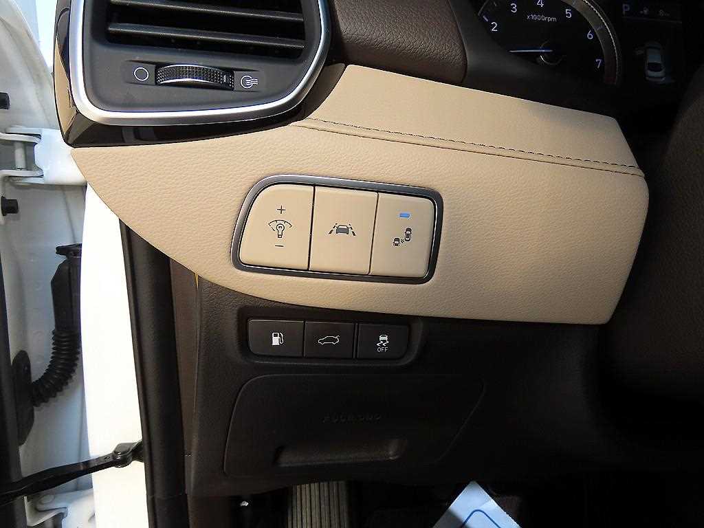 HYUNDAI Grandeur - Vista 12