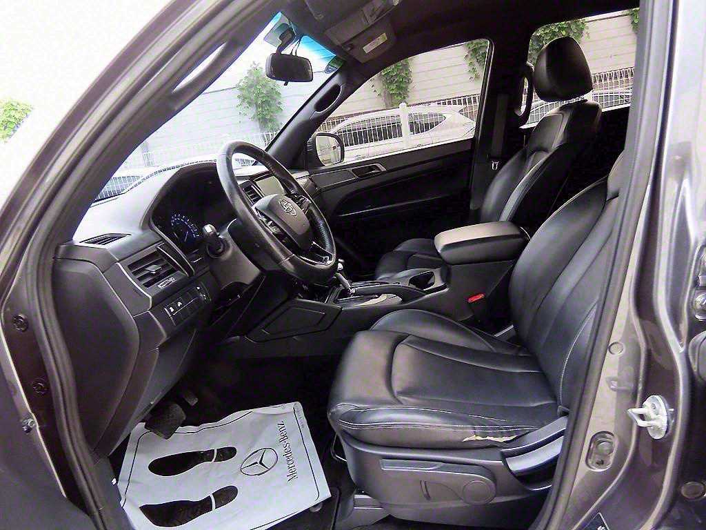 Ssangyong Rexton - Vista 5