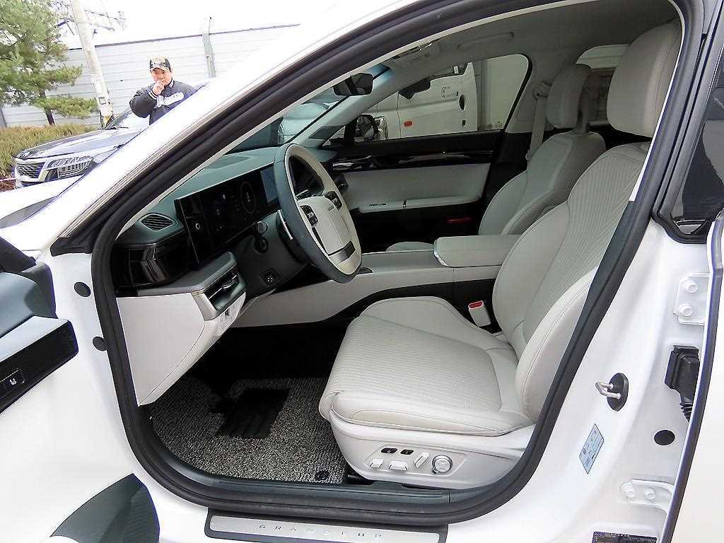 HYUNDAI Grandeur - Vista 5