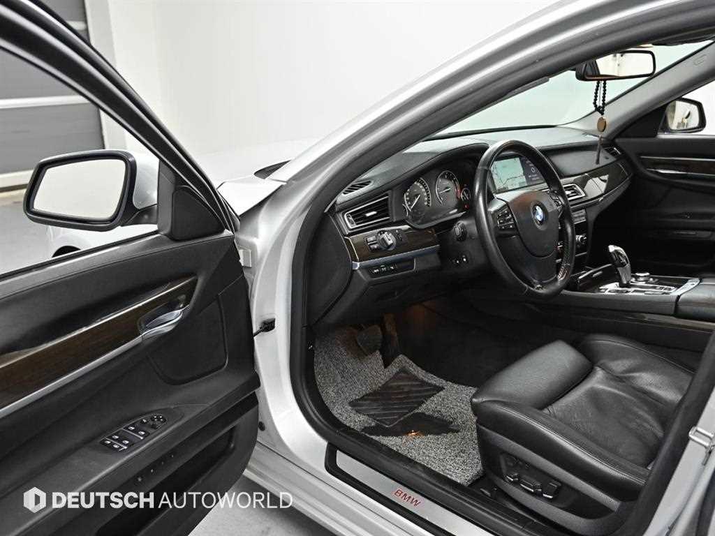BMW 7 Series - Vista 11