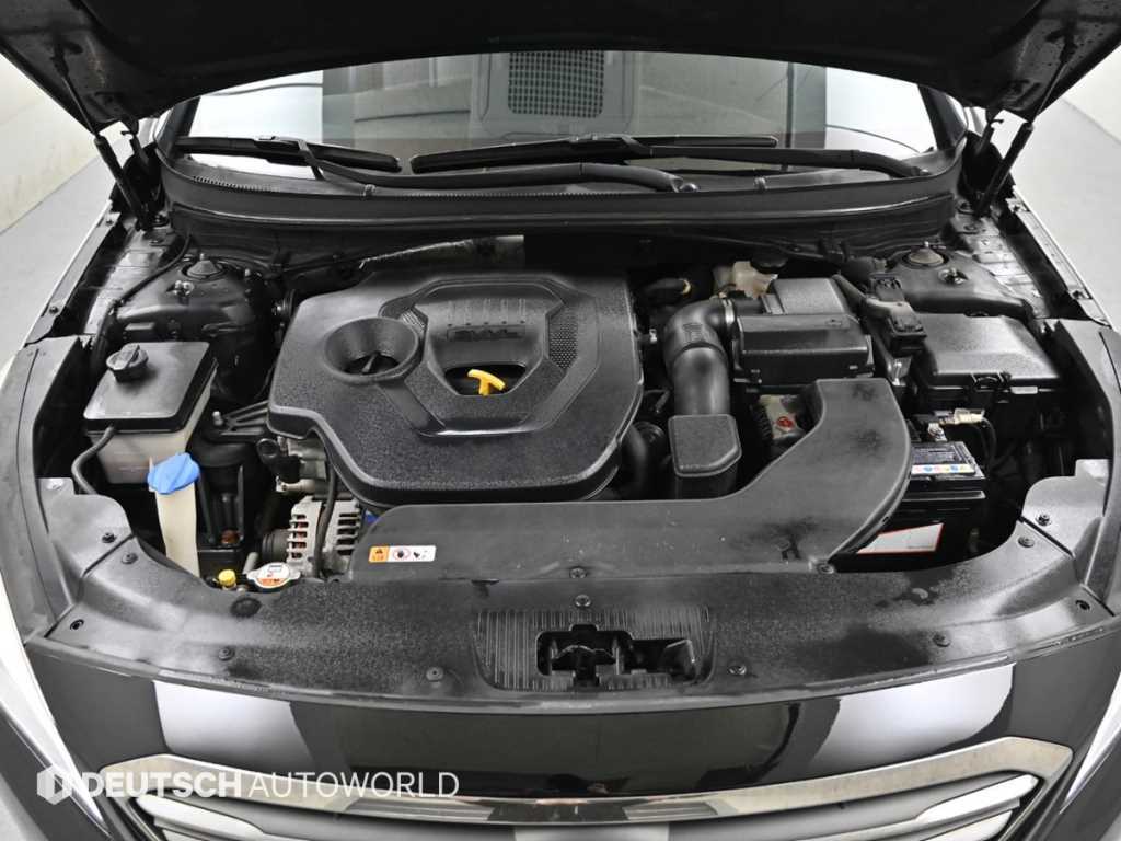 HYUNDAI Sonata - Vista 6