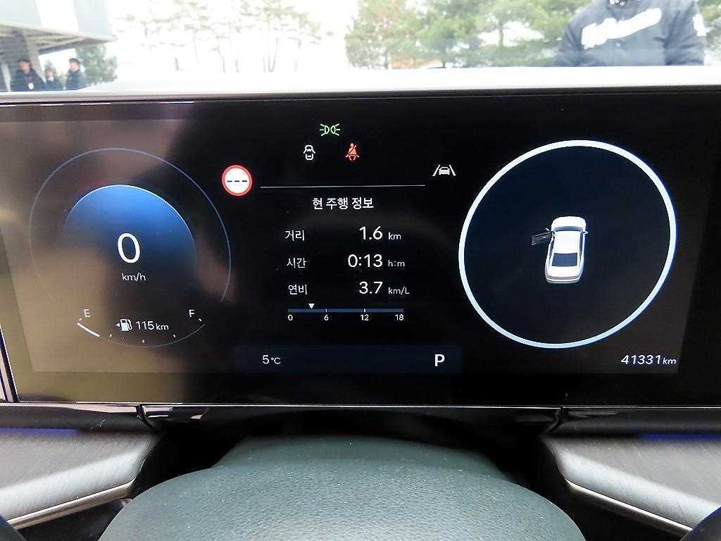 HYUNDAI Grandeur - Vista 9