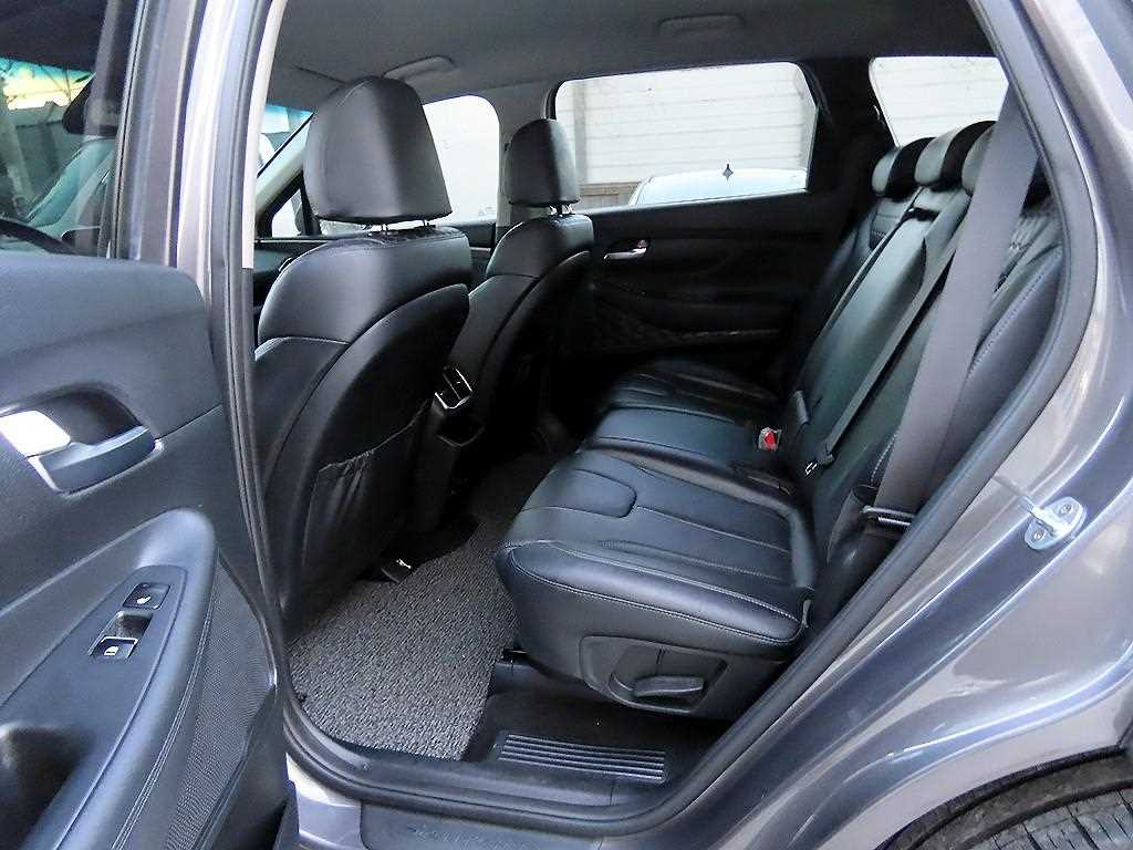 HYUNDAI Santa Fe - Vista 6