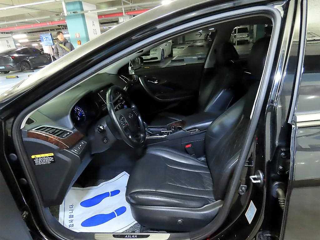 HYUNDAI Aslan - Vista 6