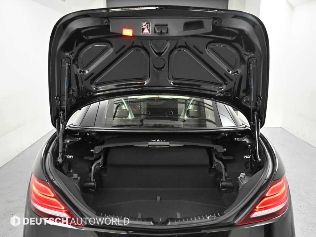 Mercedes Benz SLC Class 2019 Negro - Importación desde Corea - HF Imports Iquique - Foto 19