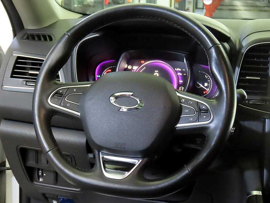 SAMSUNG QM6 - Vista 8