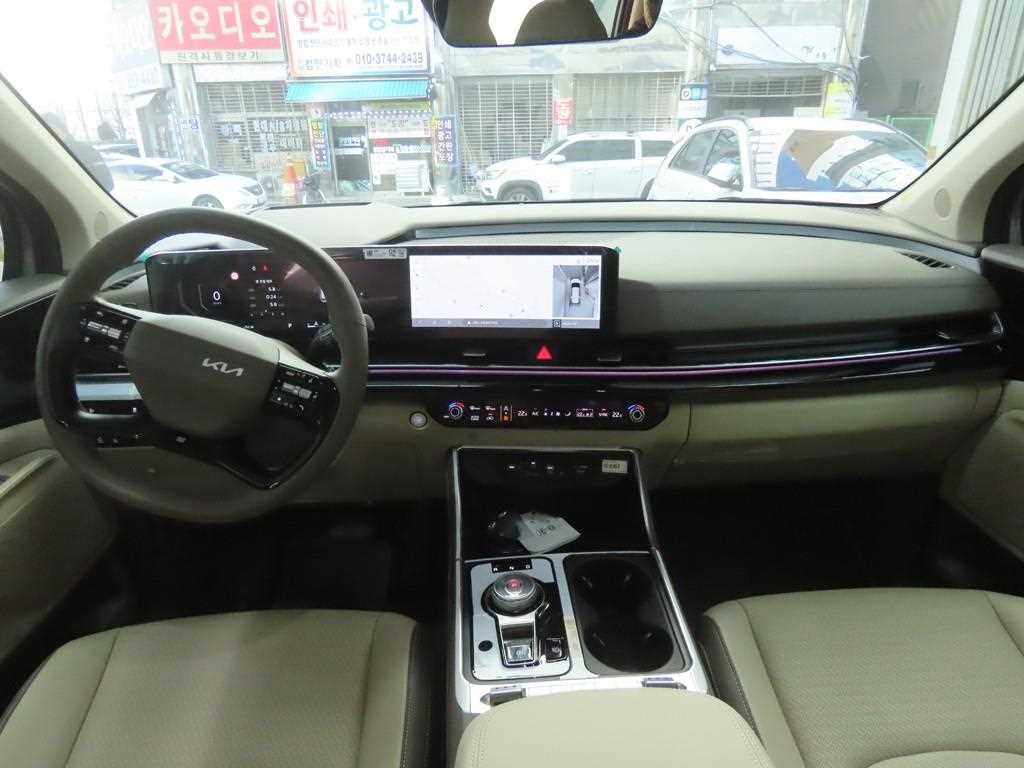KIA Carnival - Vista 7