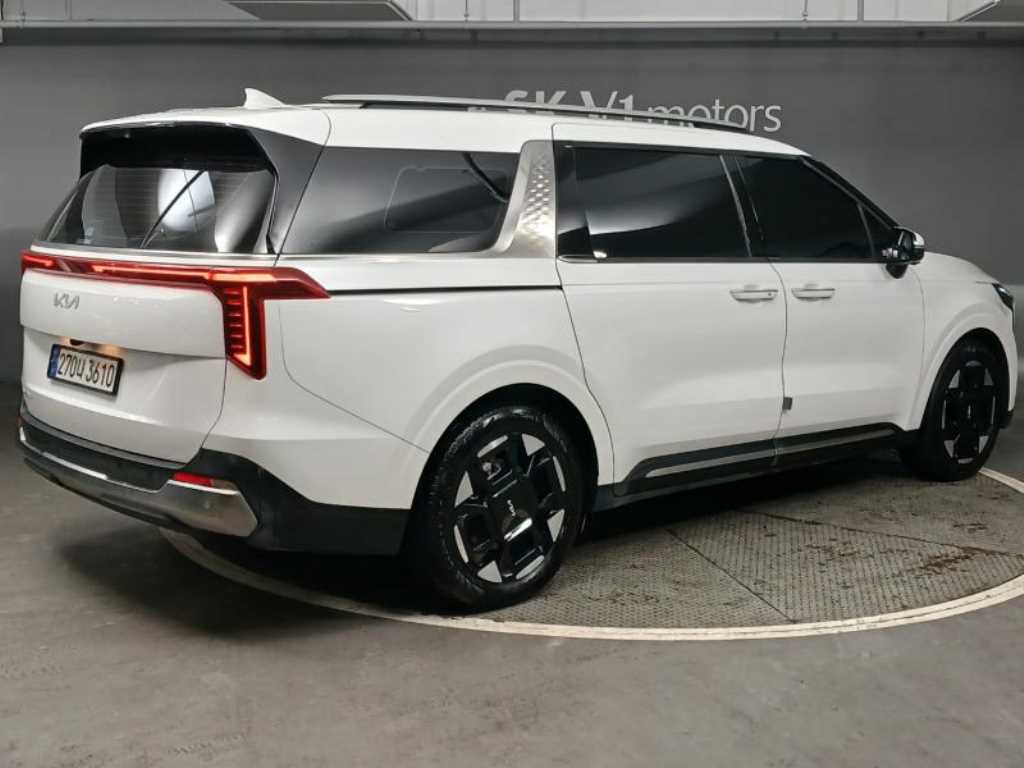 KIA Carnival - Vista 4