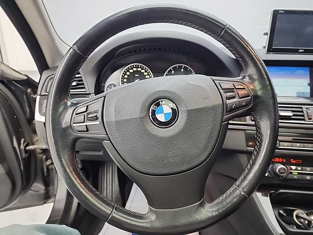 BMW 5 Series - Vista 9