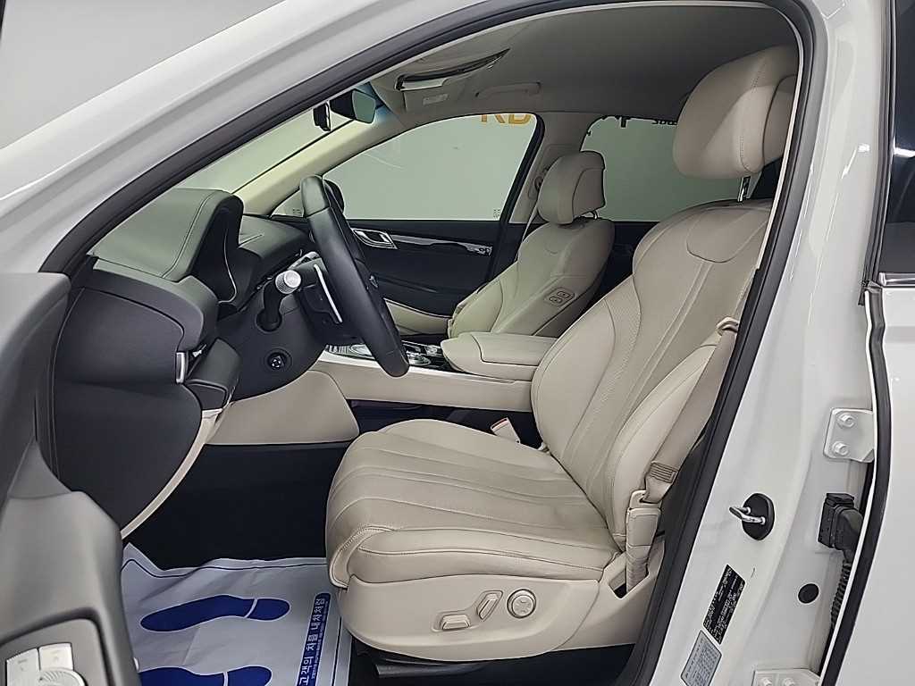 Genesis GV80 - Vista 11