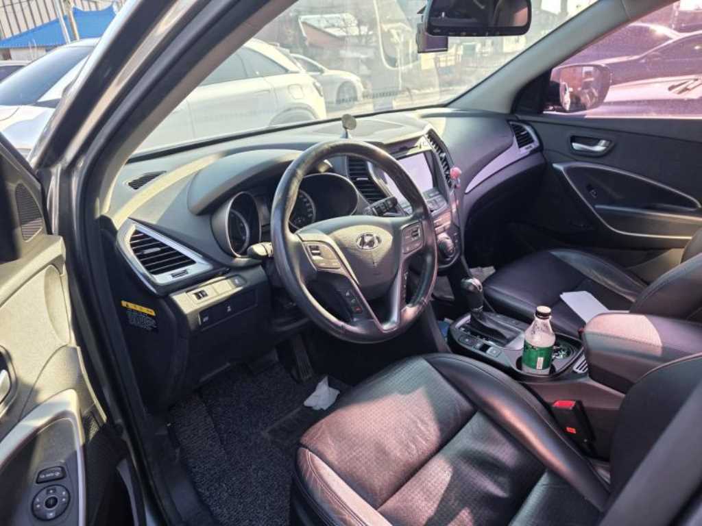 HYUNDAI Santa Fe - Vista 5