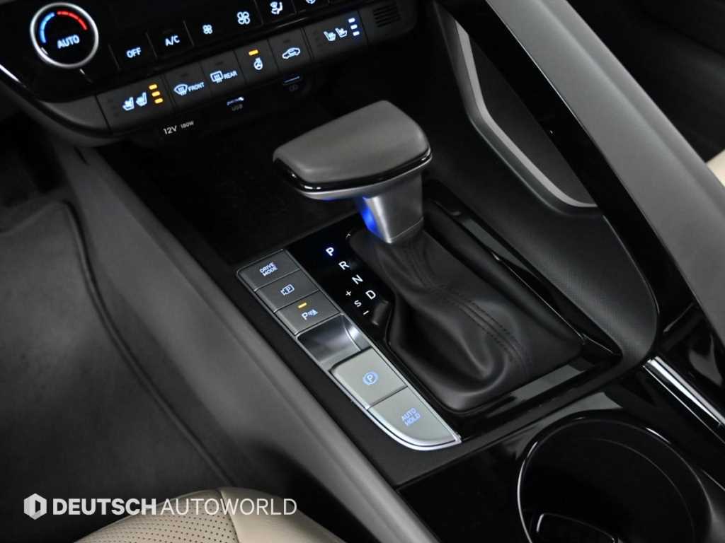 HYUNDAI Avante - Vista 9