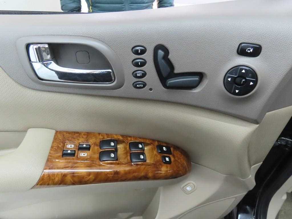 KIA Carnival - Vista 9