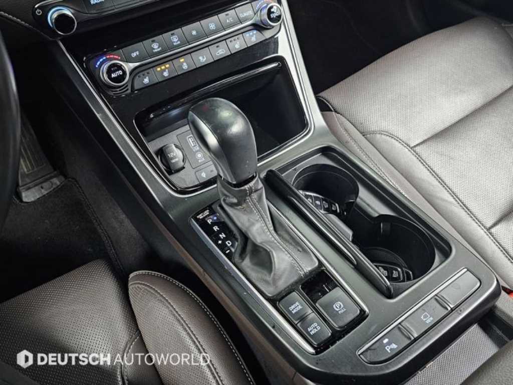 HYUNDAI Grandeur - Vista 9