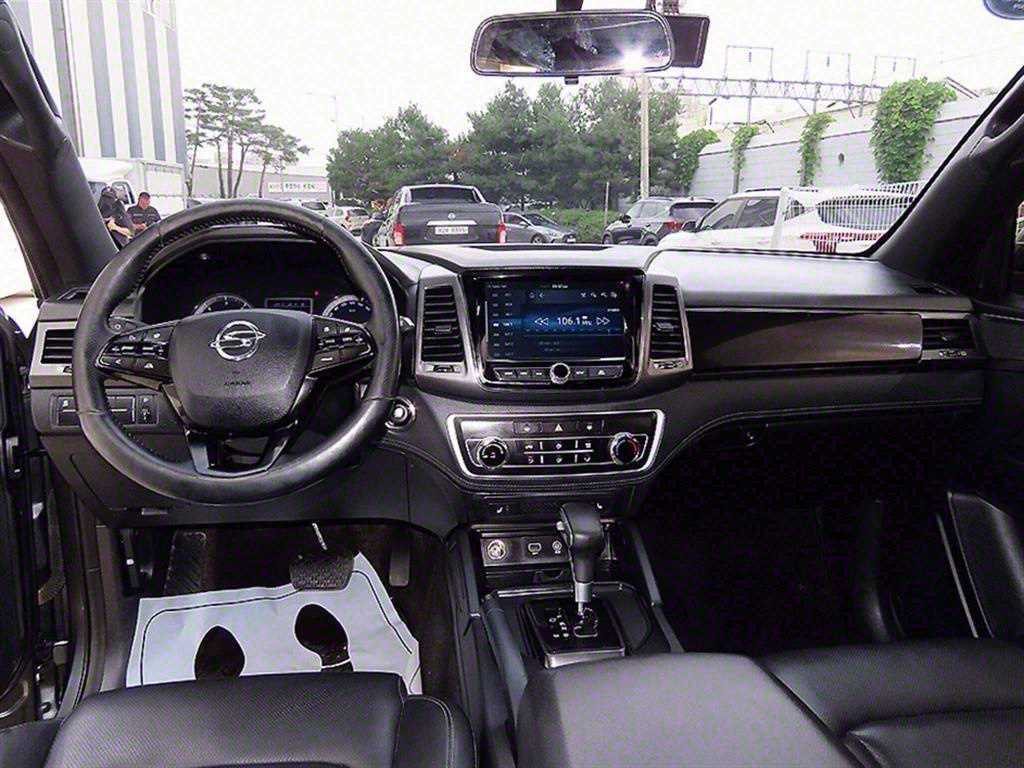 Ssangyong Rexton - Vista 7