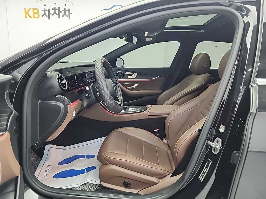 Mercedes Benz E class - Vista 11