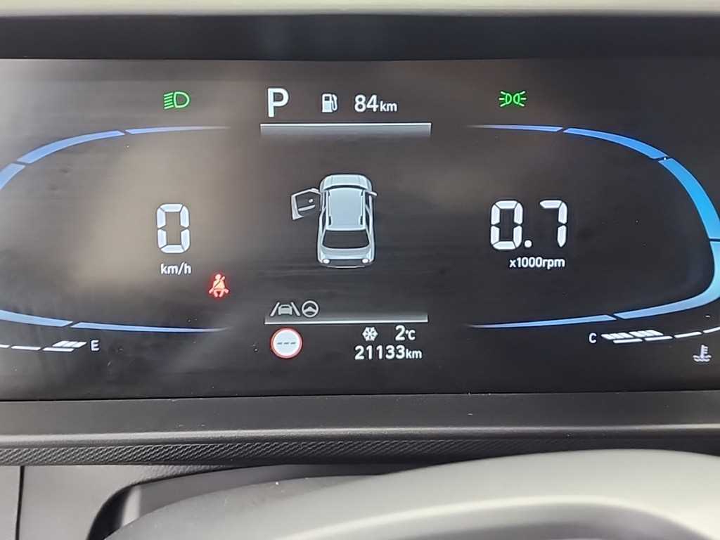 HYUNDAI Casper - Vista 6