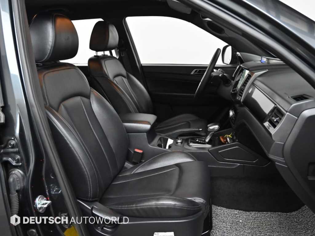 Ssangyong Rexton - Vista 10